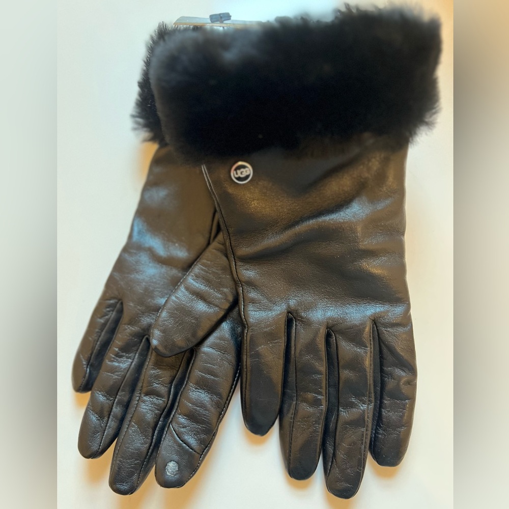 UGG Shorty Tech Leather Gloves